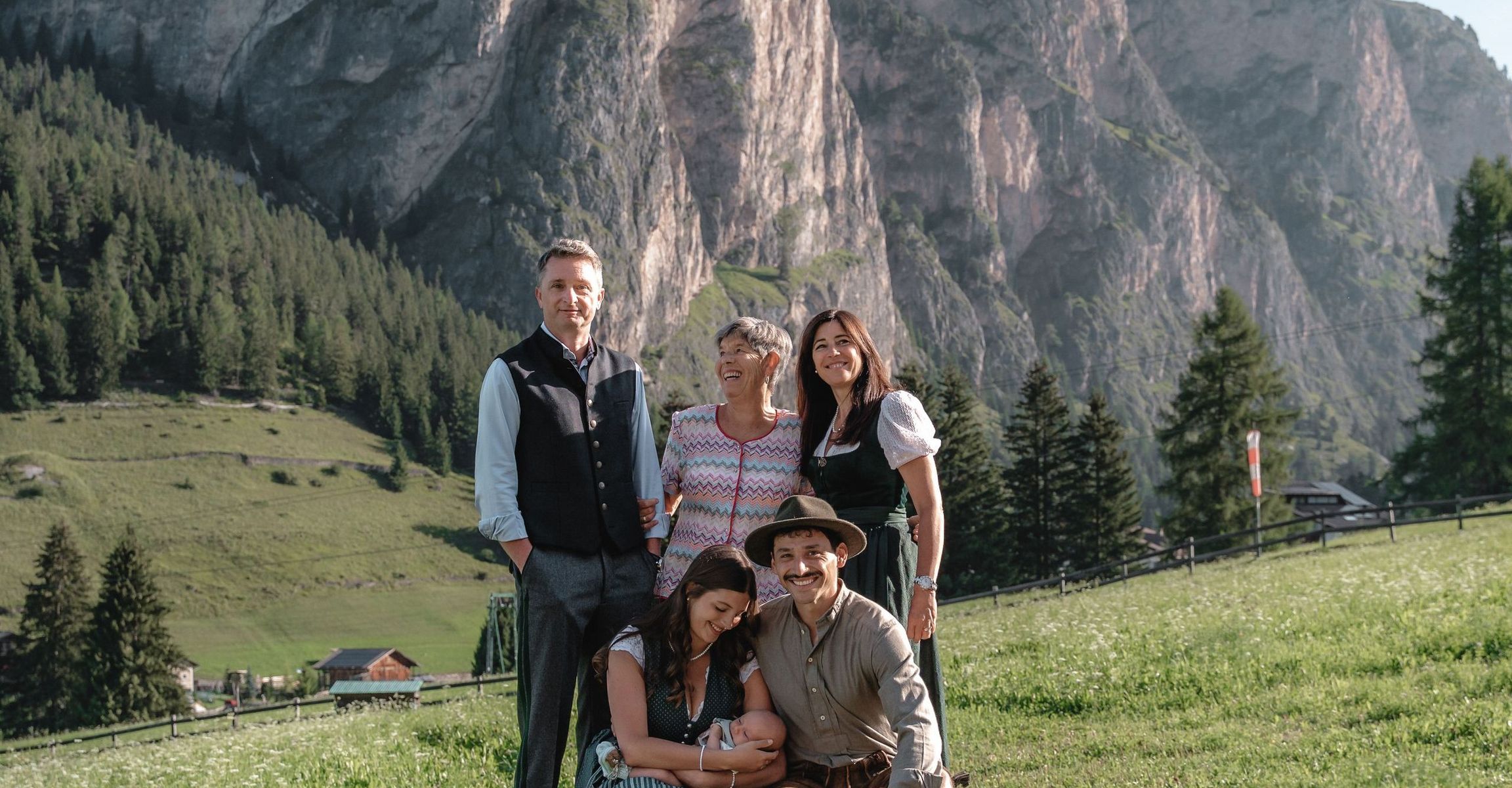 Vier Generationen. Ein Zuhause. Mitten in den Dolomiten.
